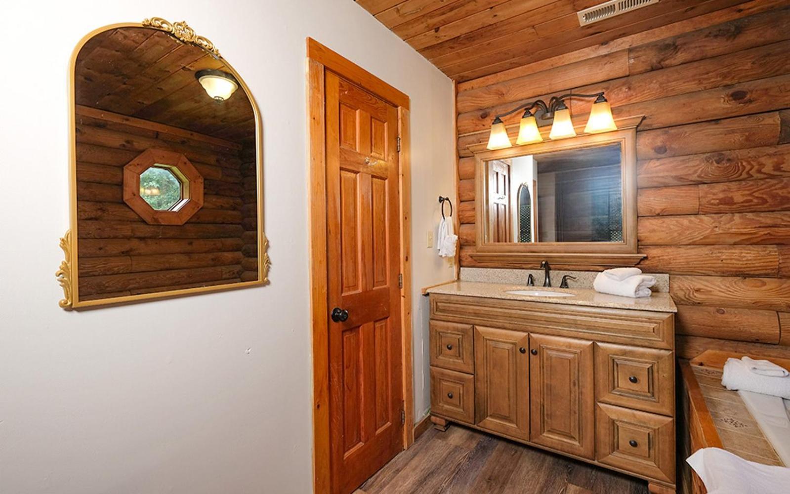 Grove Creek Cabin Гатлінбург Екстер'єр фото