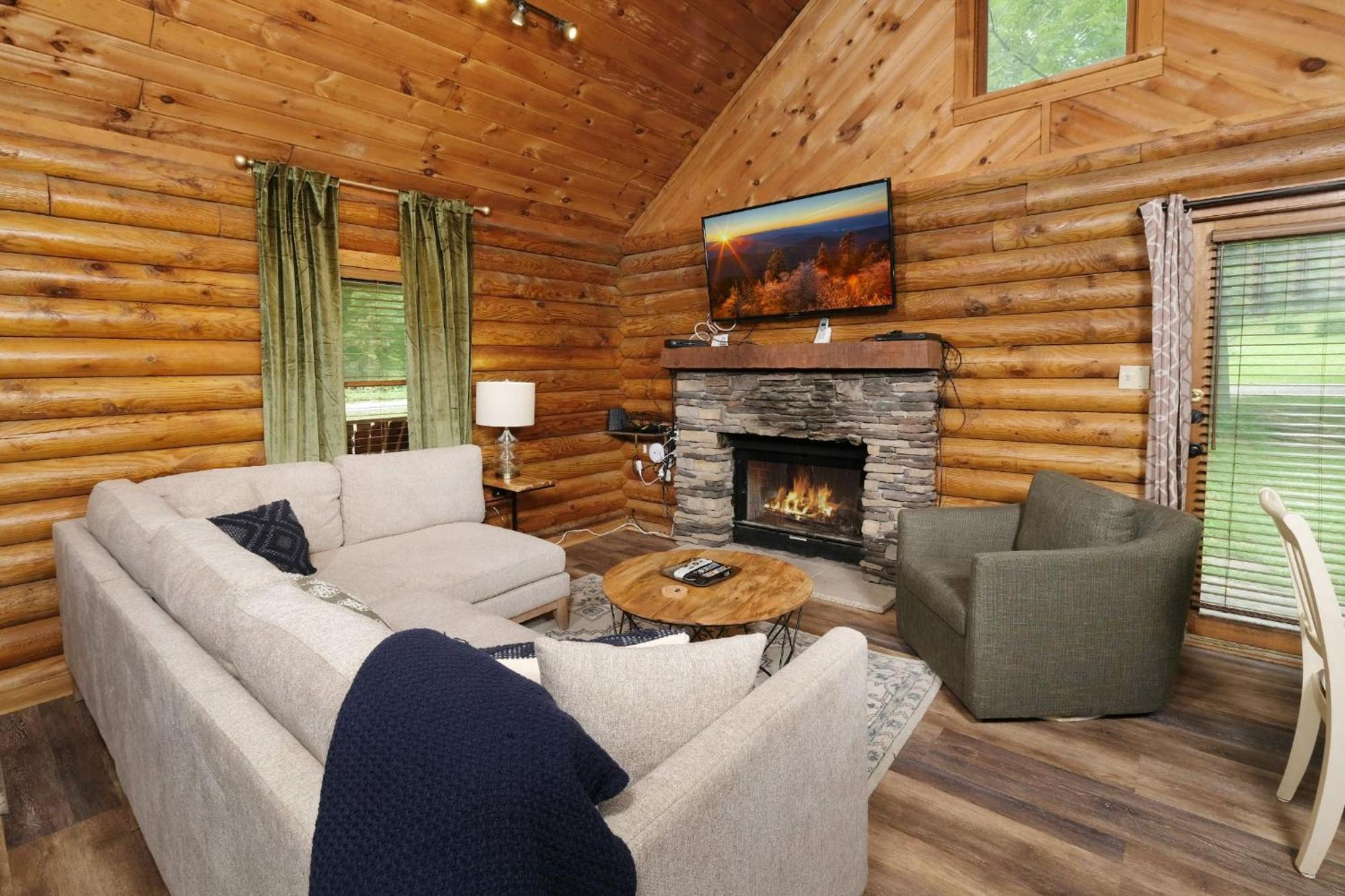 Grove Creek Cabin Гатлінбург Екстер'єр фото