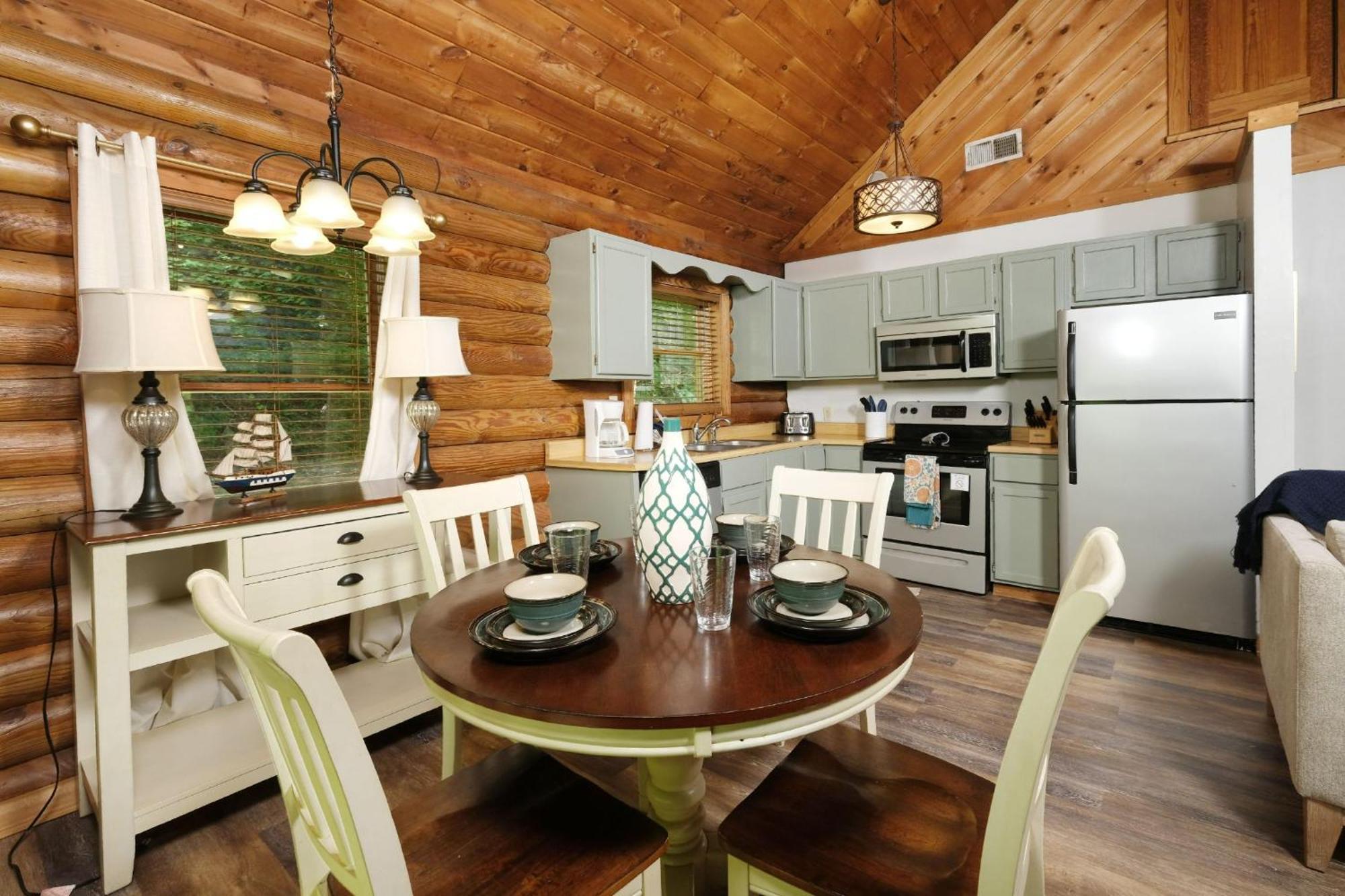 Grove Creek Cabin Гатлінбург Екстер'єр фото