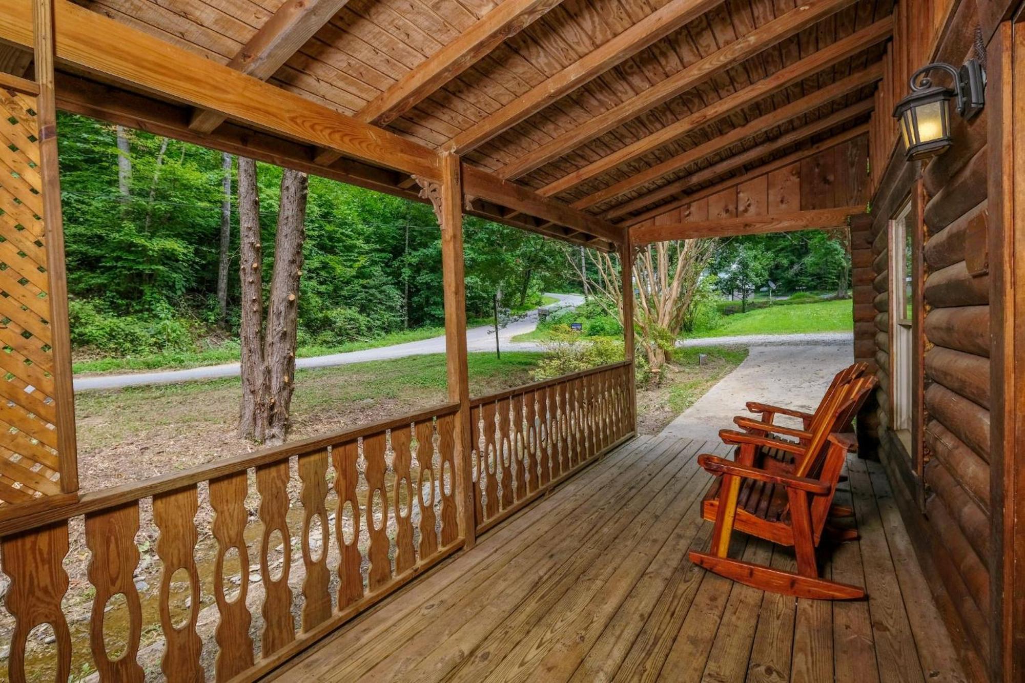 Grove Creek Cabin Гатлінбург Екстер'єр фото